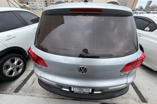 Used 2017 Reflex Silver Metallic Volkswagen 2.0T S image 9