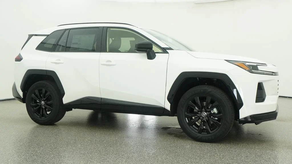 New 2026 Ice Cap Toyota SE image 11