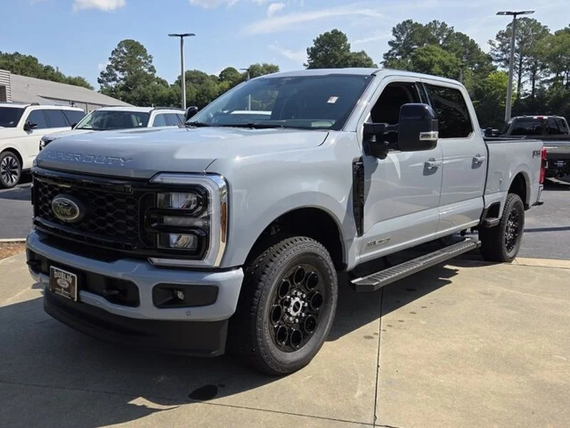 New 2026 Glacier Gray Metallic Tri-Coat Ford F-250® Lariat® image 3