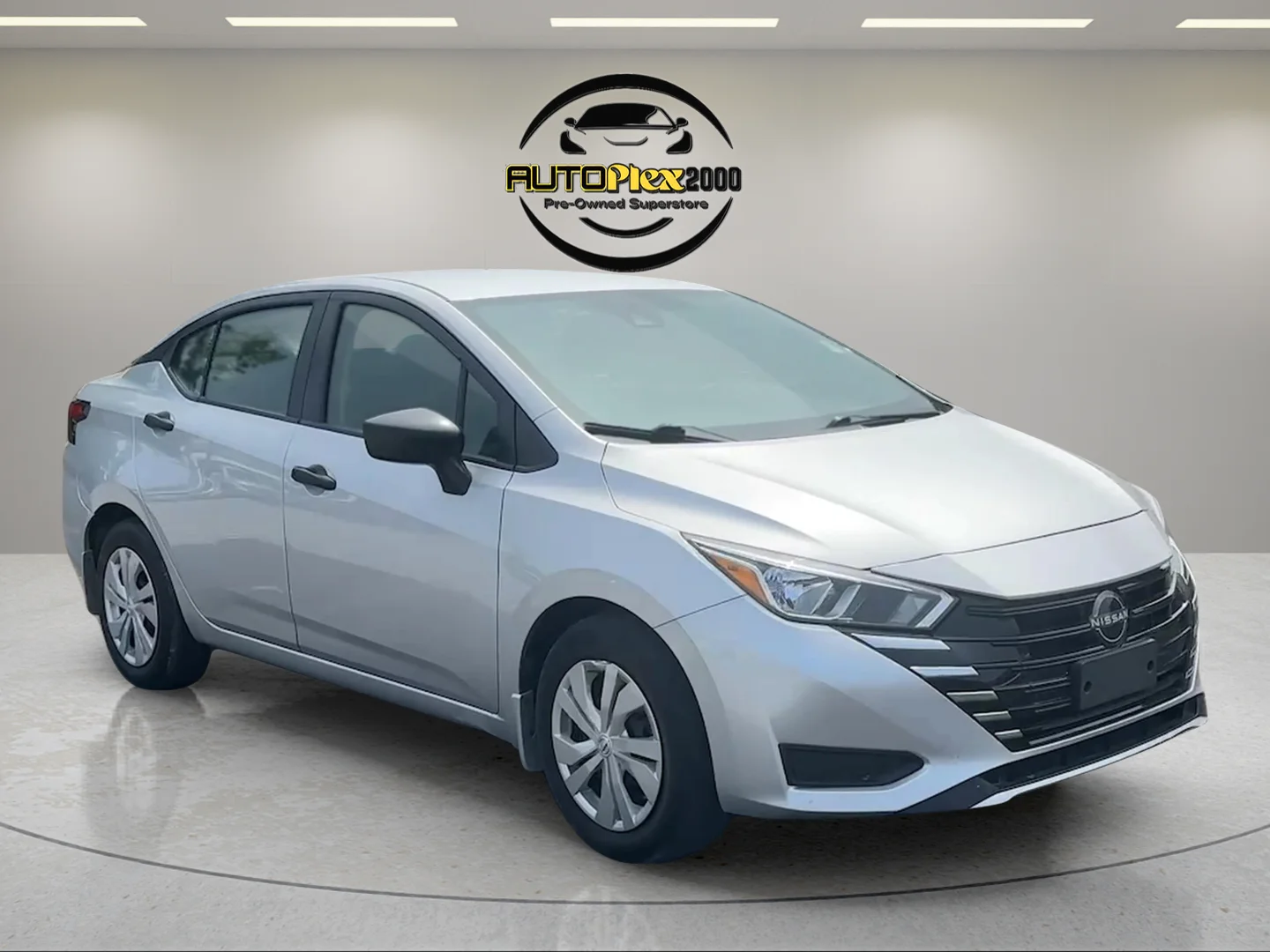 2024 Nissan Versa 1.6 S CVT's photo