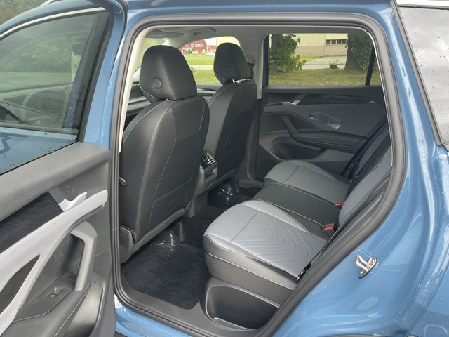 New 2026 Monterey Blue Pearl Volkswagen 2.0T SE image 12