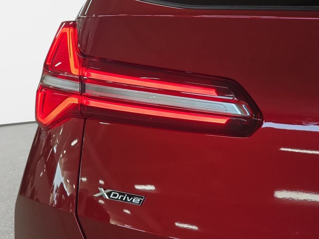 New 2026 Vegas Red Metallic BMW 30 xDrive image 18