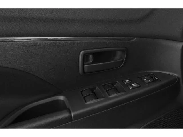 Used 2015  Mitsubishi 2.4 ES image 19