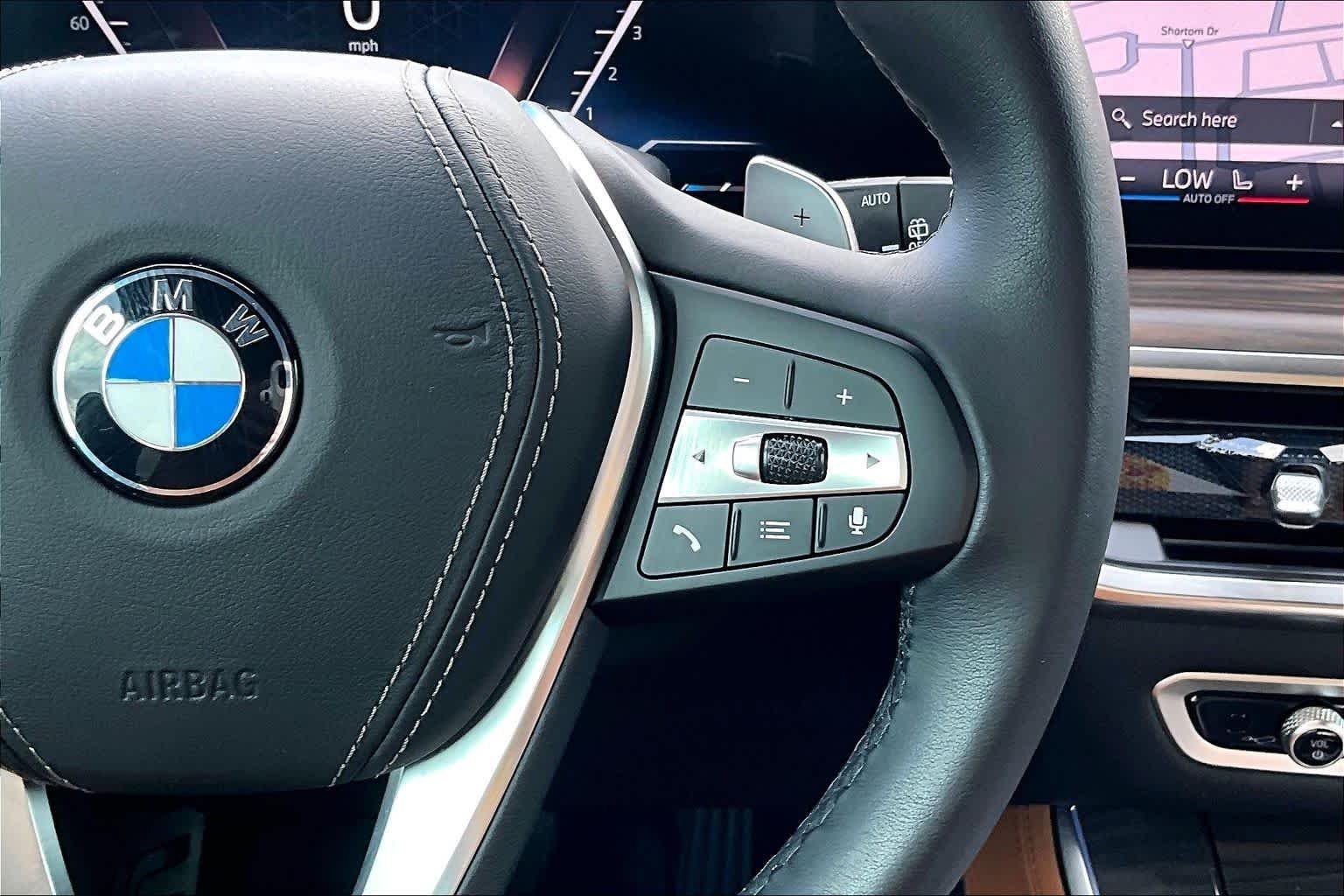 Used 2026 Blue Ridge Mountain Metallic BMW xDrive40i image 25