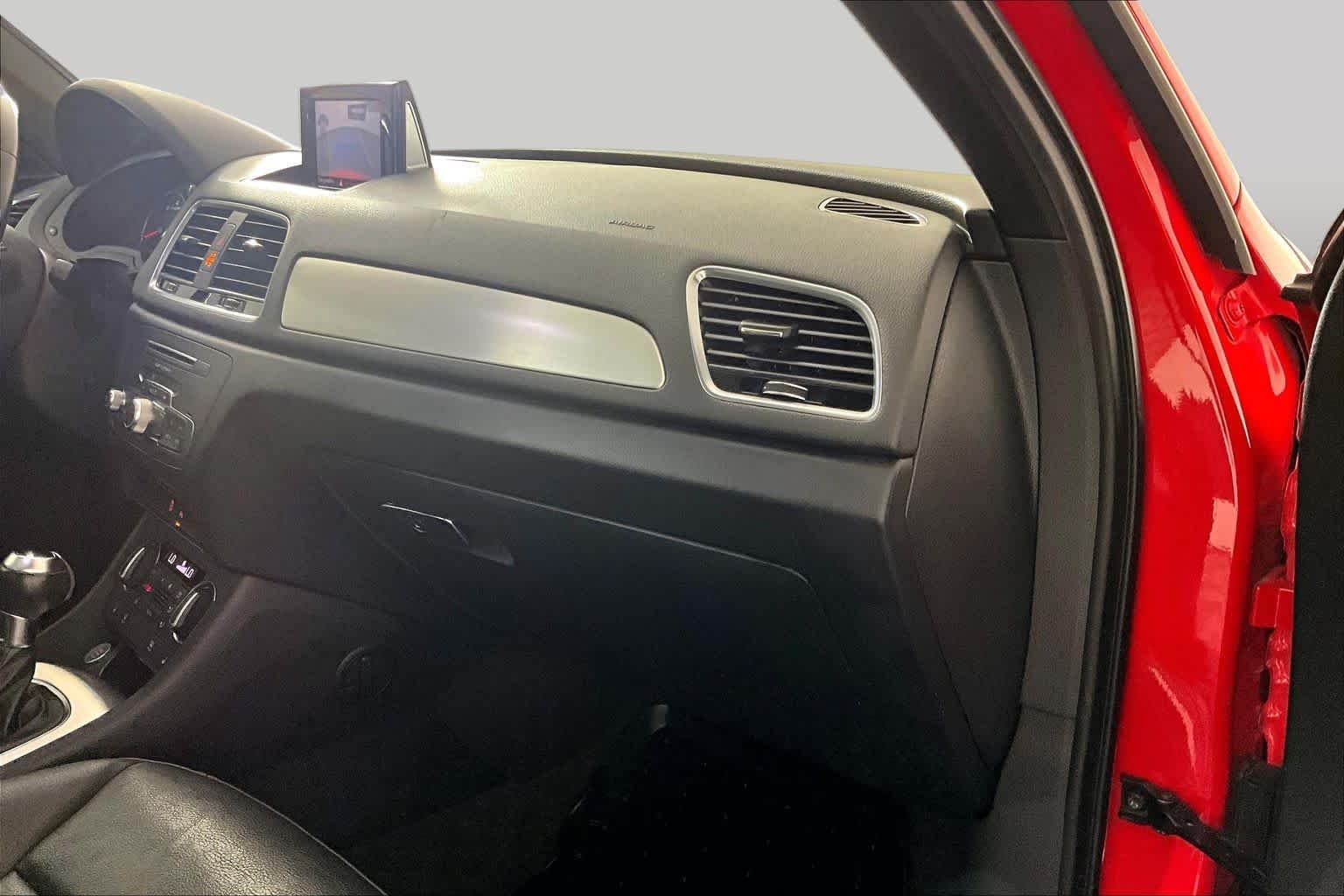 Used 2018 Misano Red Pearl Effect Audi Sport Premium image 17