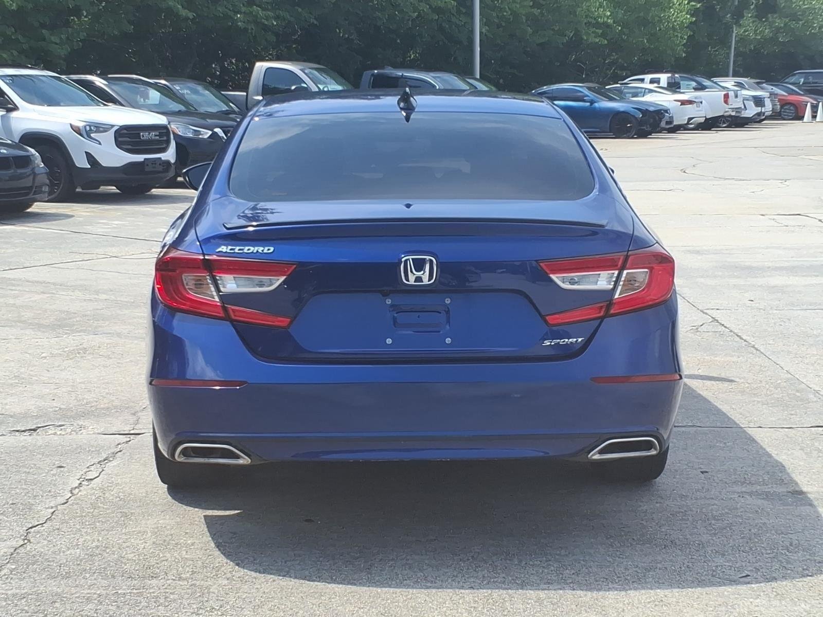 Used 2022 Still Night Pearl Honda Sport image 8