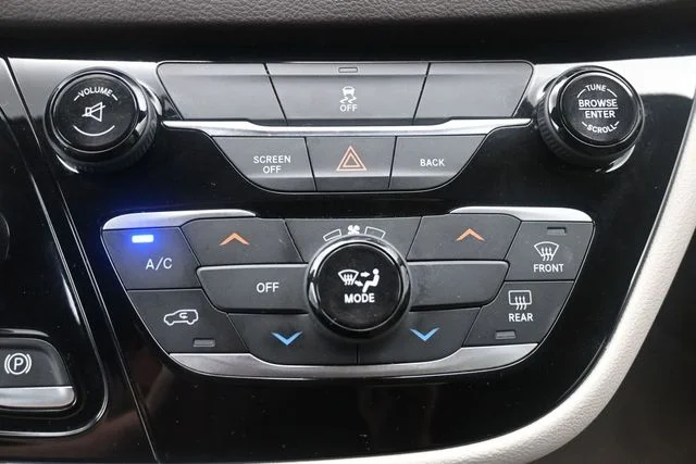 Used 2017 Blue Chrysler Touring image 30