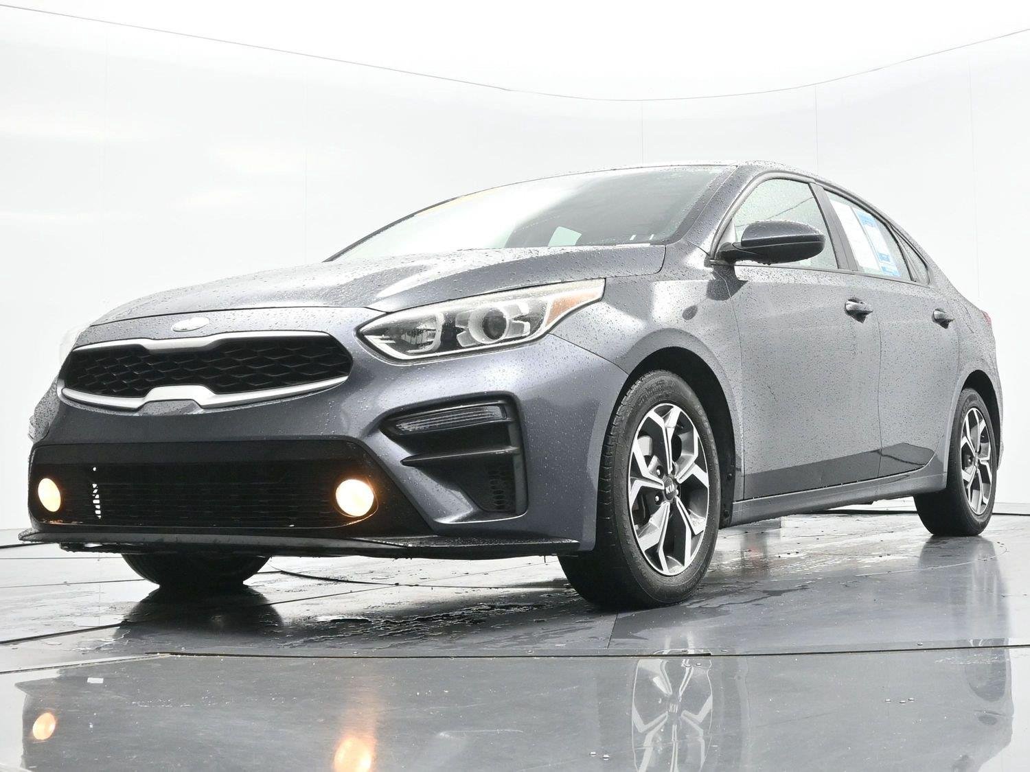 Used 2020 Gravity Gray Kia LXS image 39