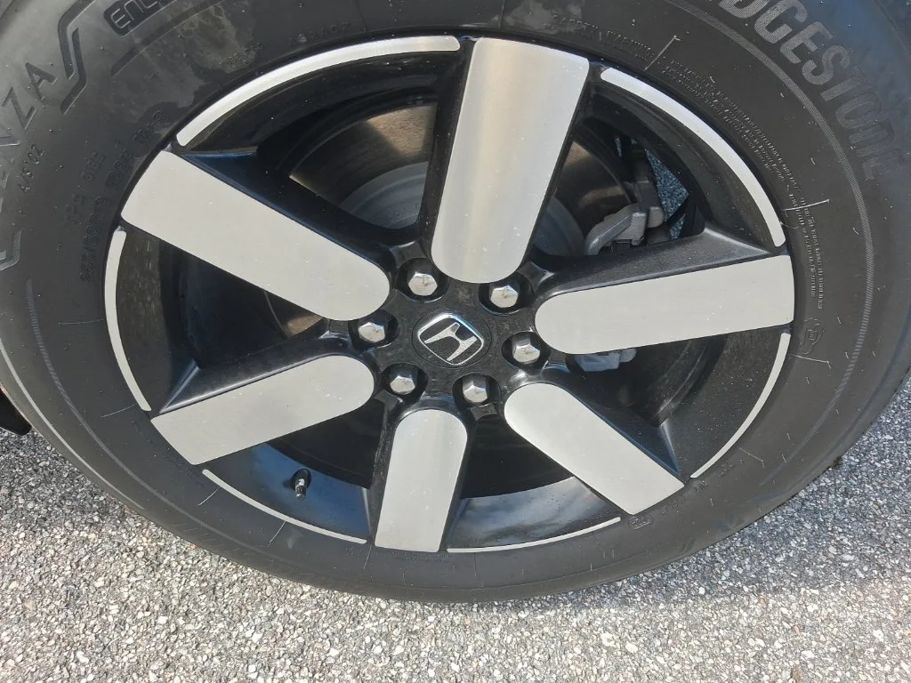 Used 2024  Honda Touring image 15