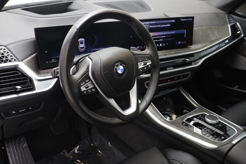 Certified Used 2026 Alpine White BMW xDrive40i image 6