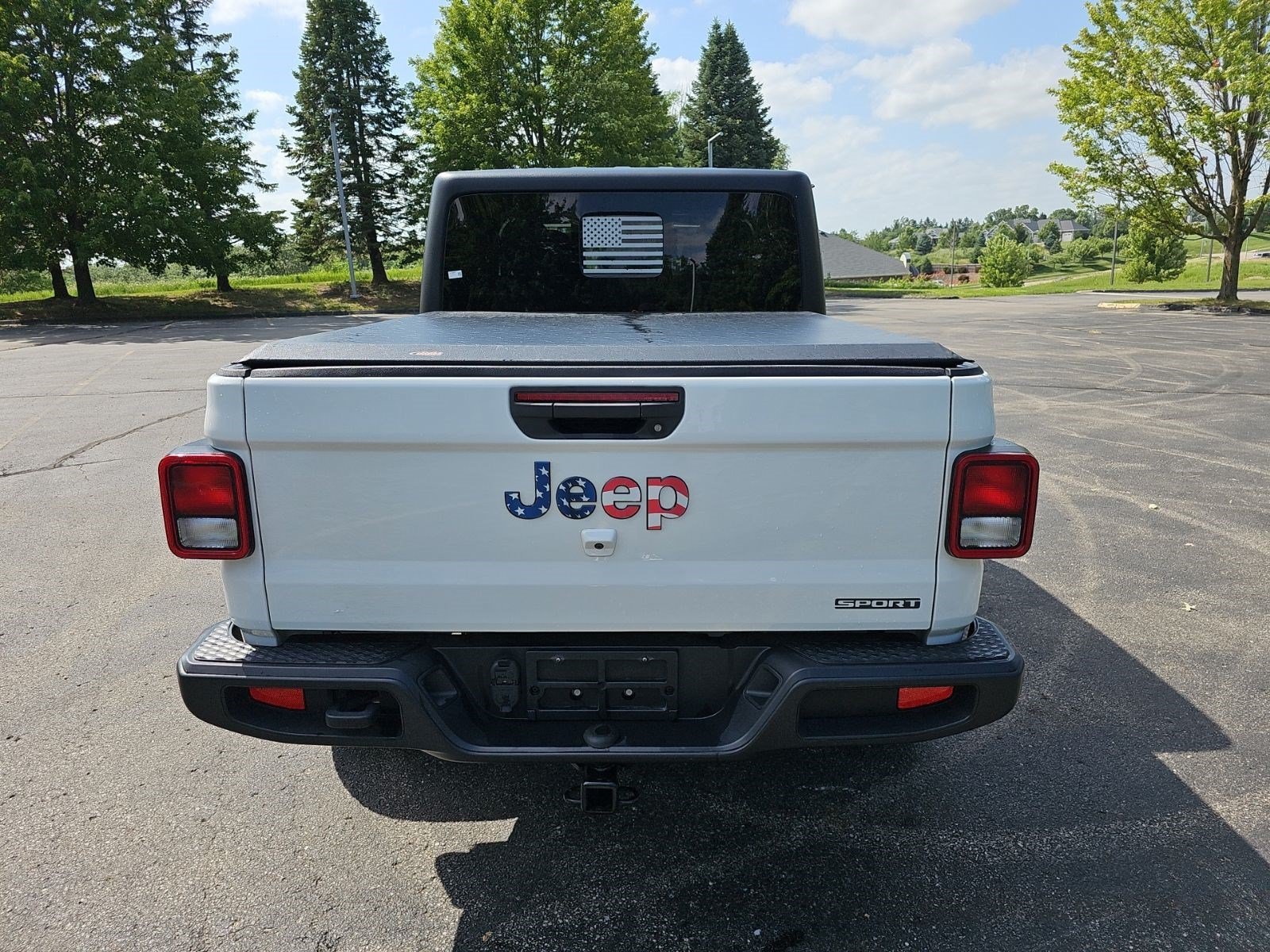 Used 2020 Bright White Clearcoat Jeep Sport S image 4