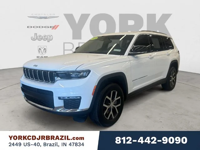 Used 2024 White Jeep Limited image 1