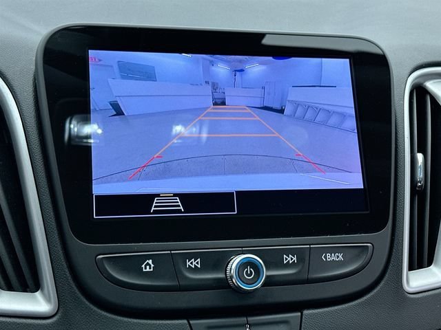 Used 2023 SUMMIT WHITE Chevrolet LS image 33