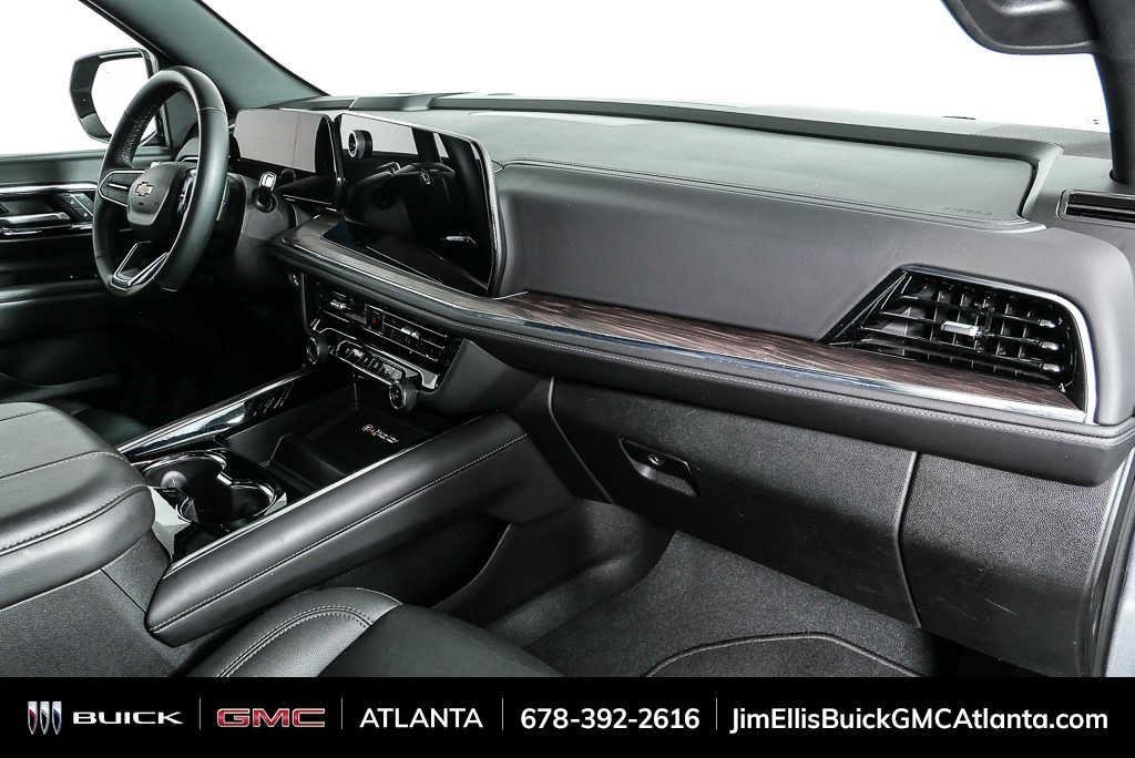 2025 Chevrolet Tahoe LT - Photo 24