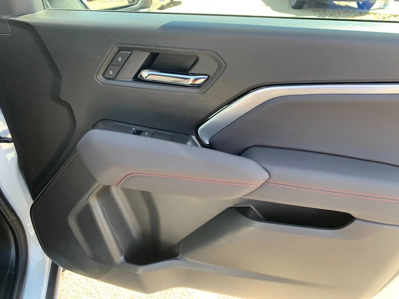 2026 Chevrolet Colorado Z71 - Photo 19