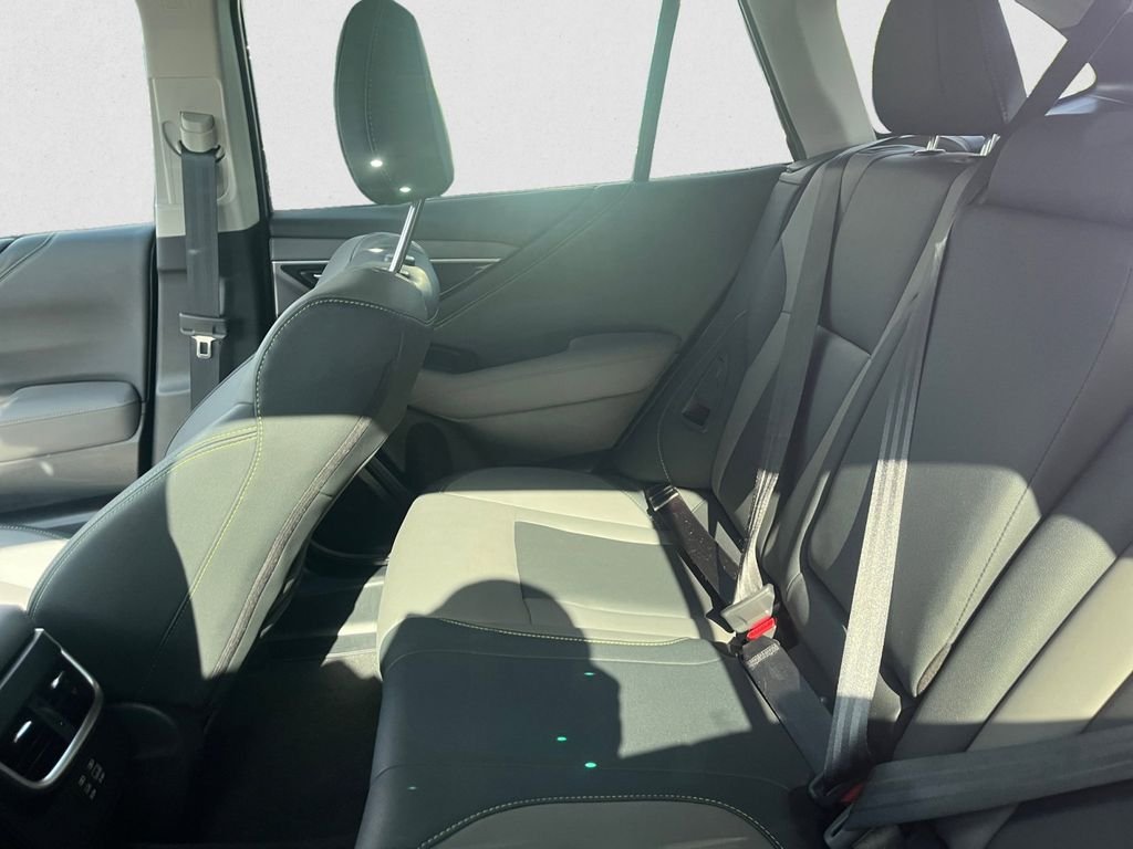 Used 2025 Gray Subaru Onyx Edition image 9