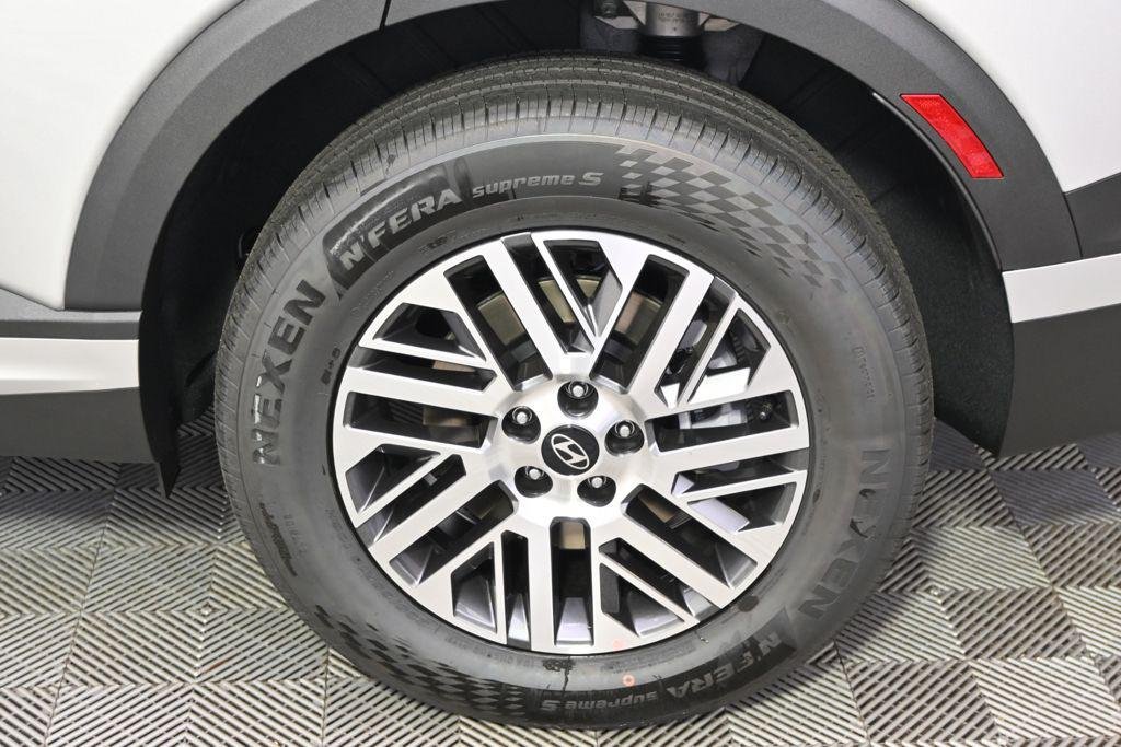 New 2026 Silver Metallic Hyundai SEL AWD image 20