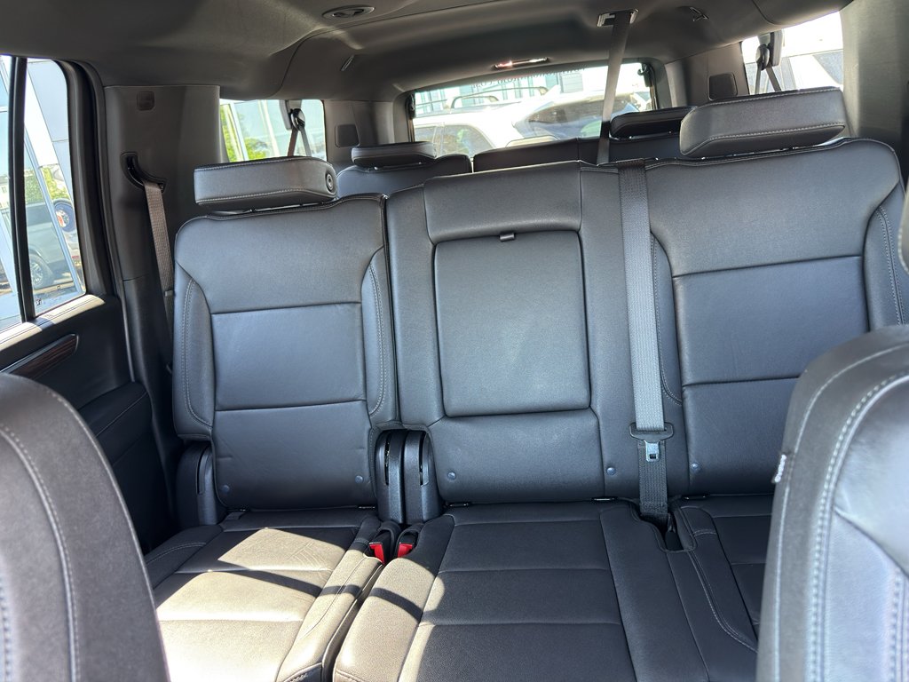 Used 2025 Gray Chevrolet Z71 image 30