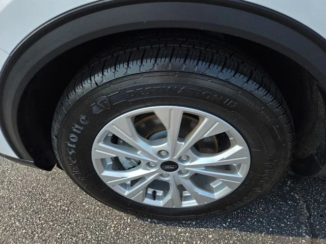 Used 2023 White Ford Active image 24