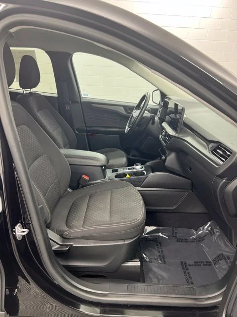 Used 2023 Black Ford Active image 22