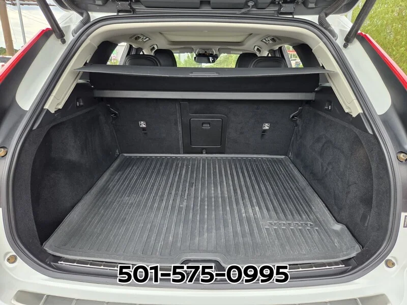 Used 2021 Crystal White VOLVO T5 AWD MOMENTUM image 16