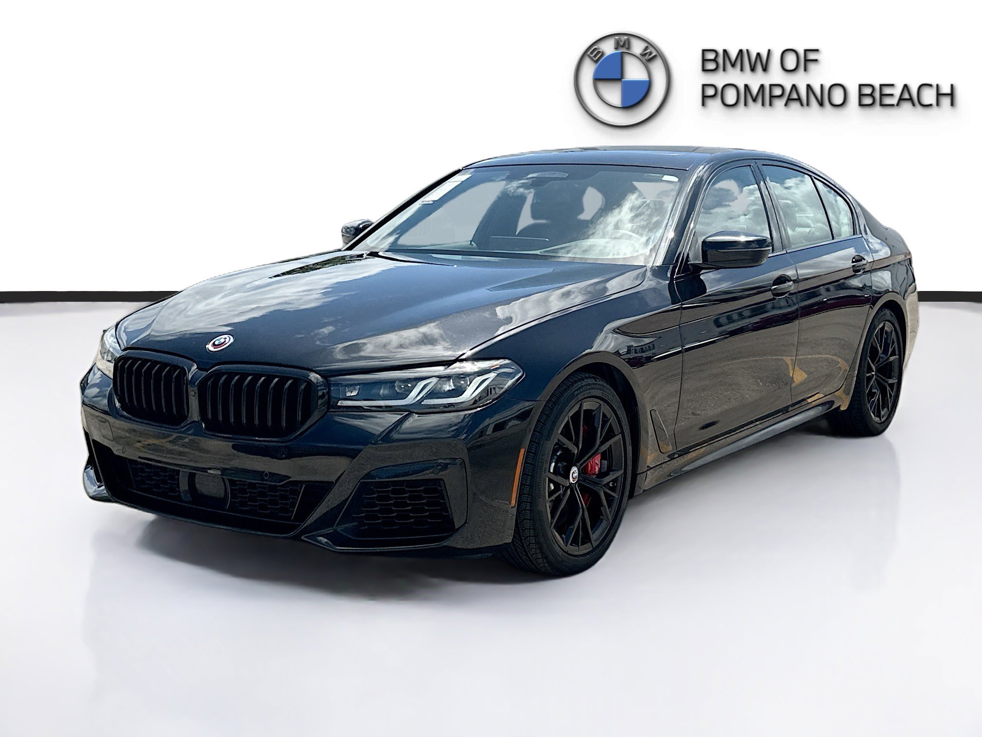 Used 2023 Black Sapphire Metallic BMW M550i xDrive image 3