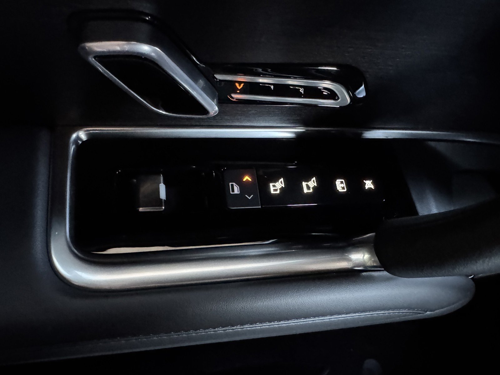 2026 Land Rover Range Rover SE - Photo 21