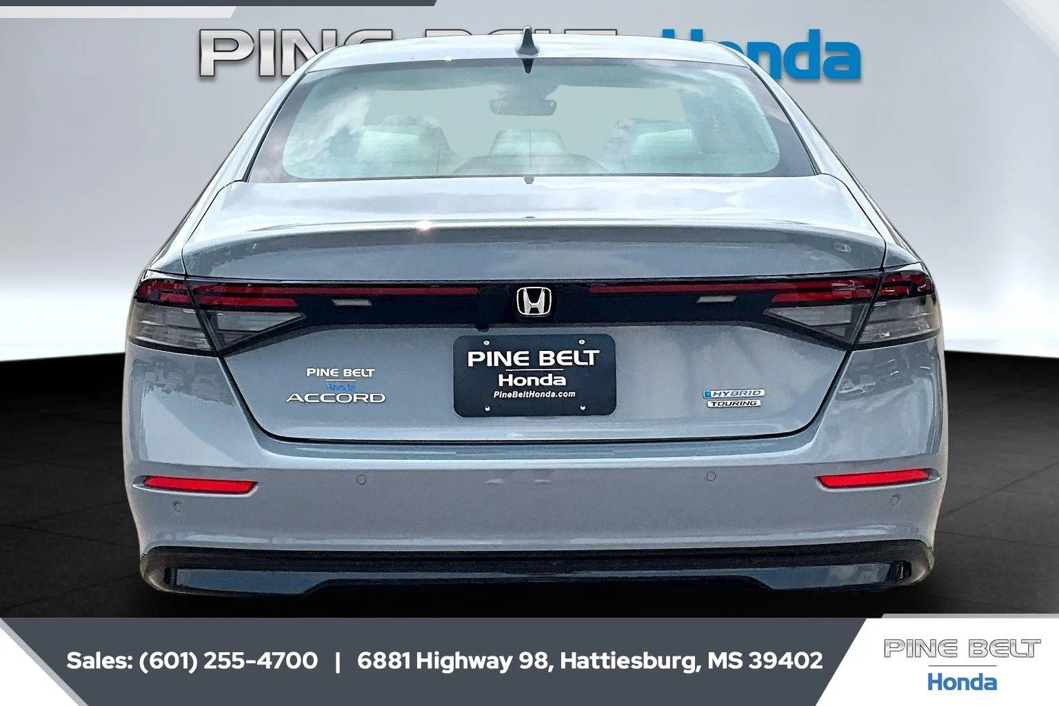 New 2026 Urban Gray Pearl Honda Touring image 4