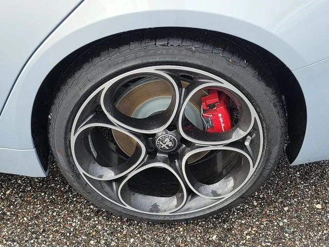 New 2026 Gray Alfa Romeo Base image 7