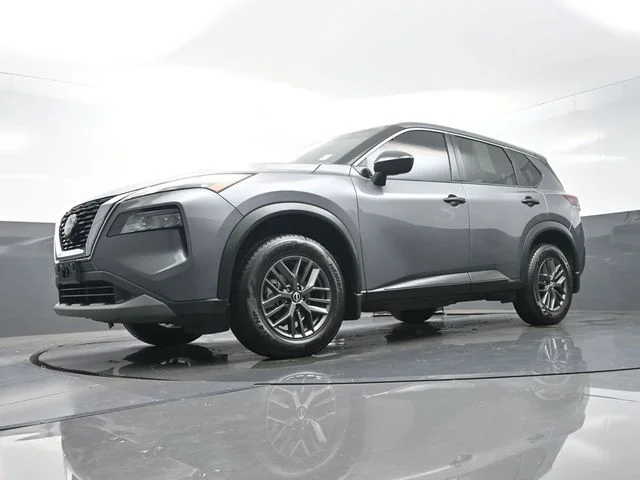 Used 2022 Gray Nissan S image 32