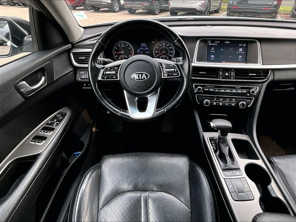 Used 2020 Silver Kia SE image 17