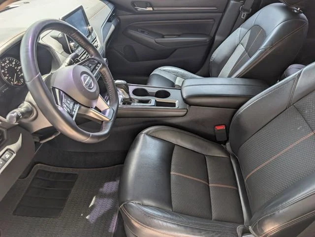 Used 2019 Deep Blue Pearl Nissan 2.5 SR image 8