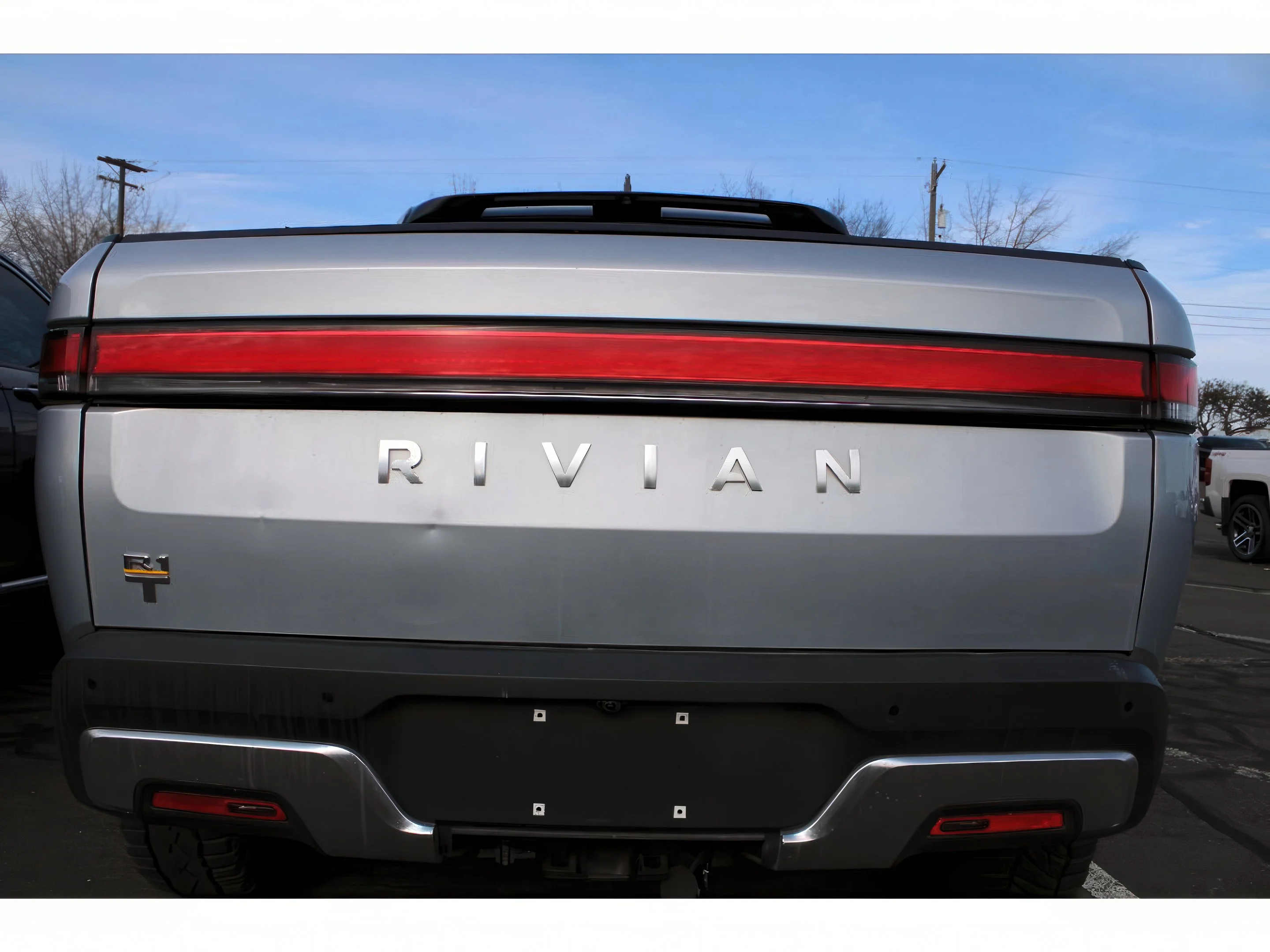 2023 Rivian R1T Adventure - Photo 14