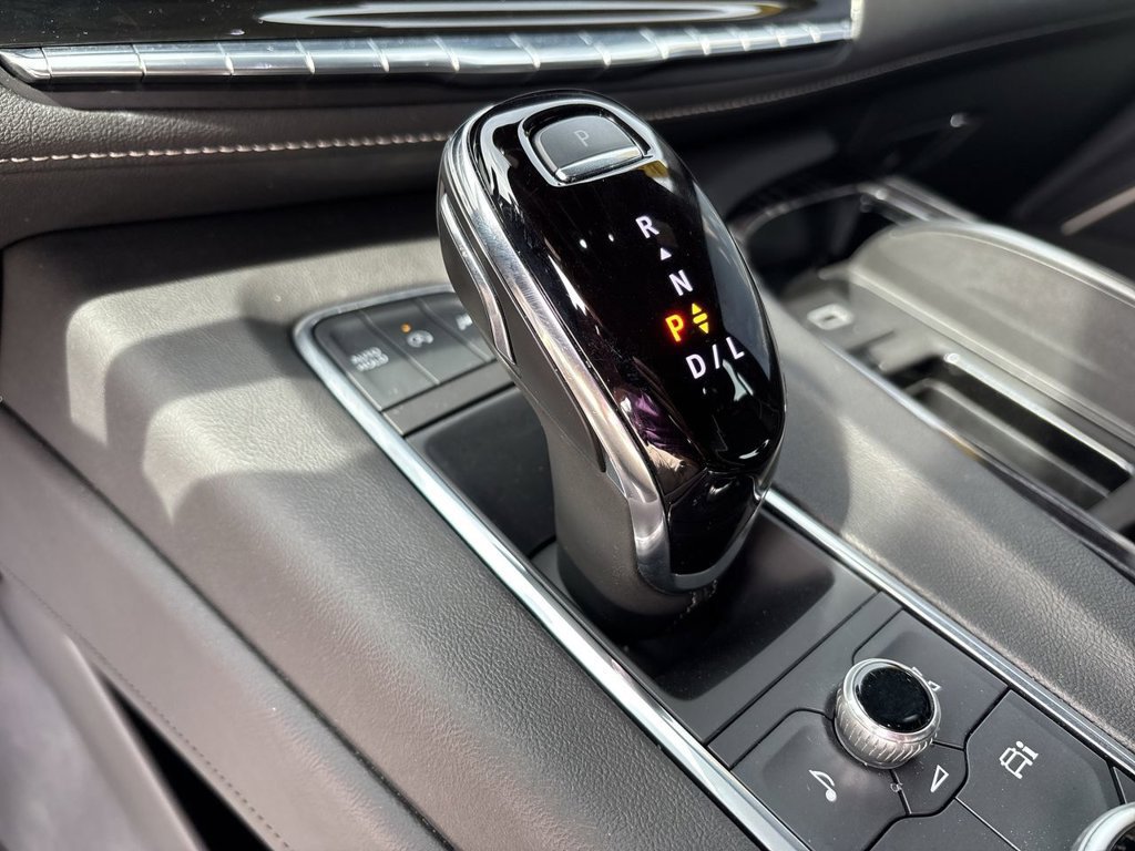 2023 Cadillac Escalade Sport - Photo 22