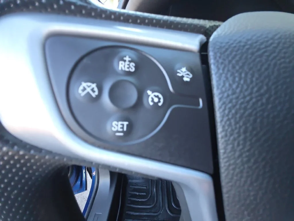Used 2022 MARINE METALLIC GMC SLE image 26