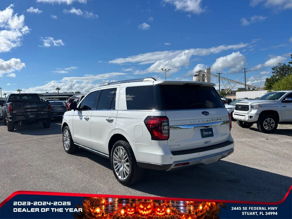 Used 2024 White Ford Limited image 5