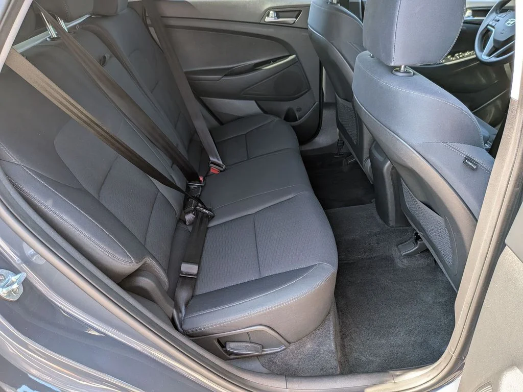 Used 2020 Blue Hyundai SE image 26