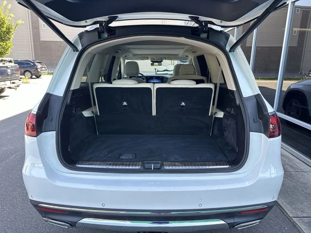 Used 2024  Mercedes-Benz GLS 450 image 25