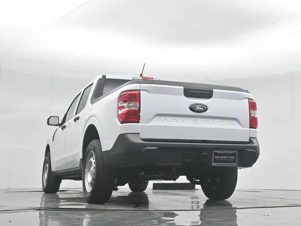 New 2026 Oxford White Ford XL image 46