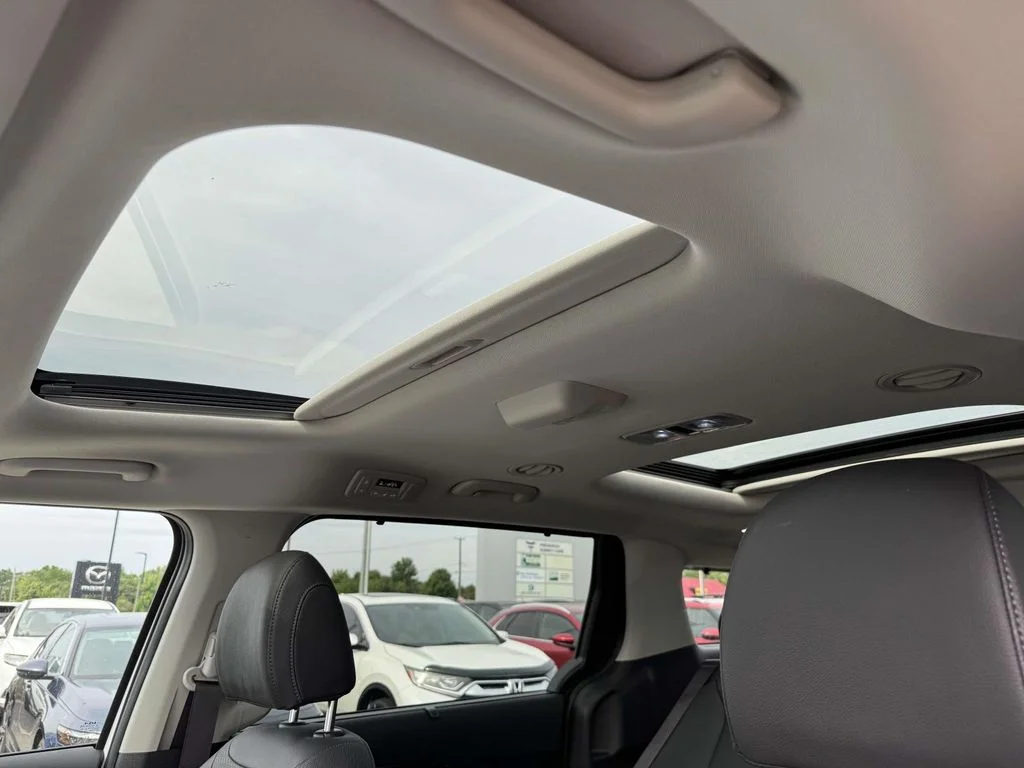 Used 2026 White Kia SX Prestige image 15
