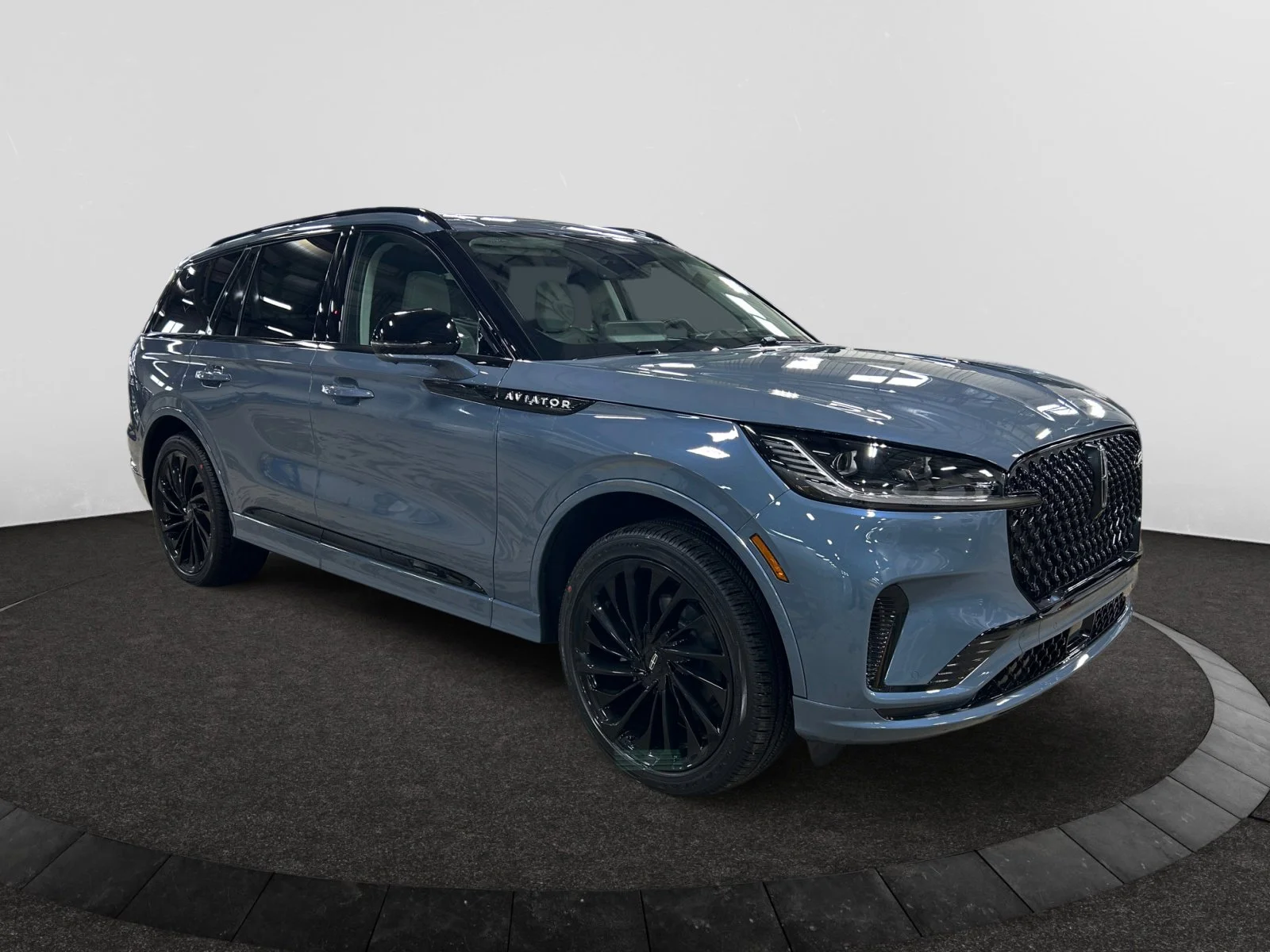 New 2026 Whisper Blue Metallic Clearcoat Lincoln Reserve image 7