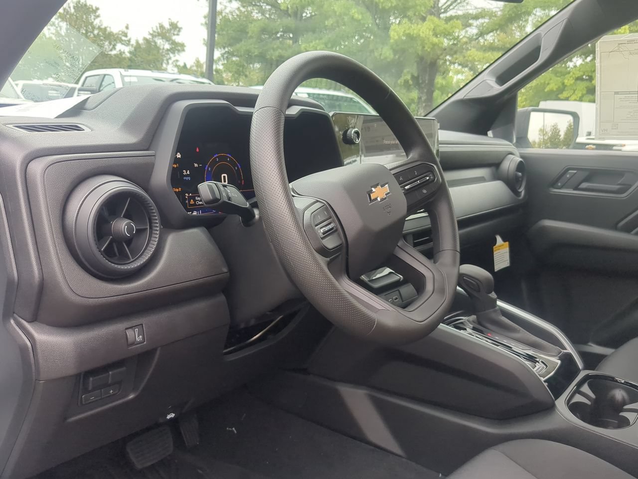New 2026 Summit White Chevrolet Work Truck image 10