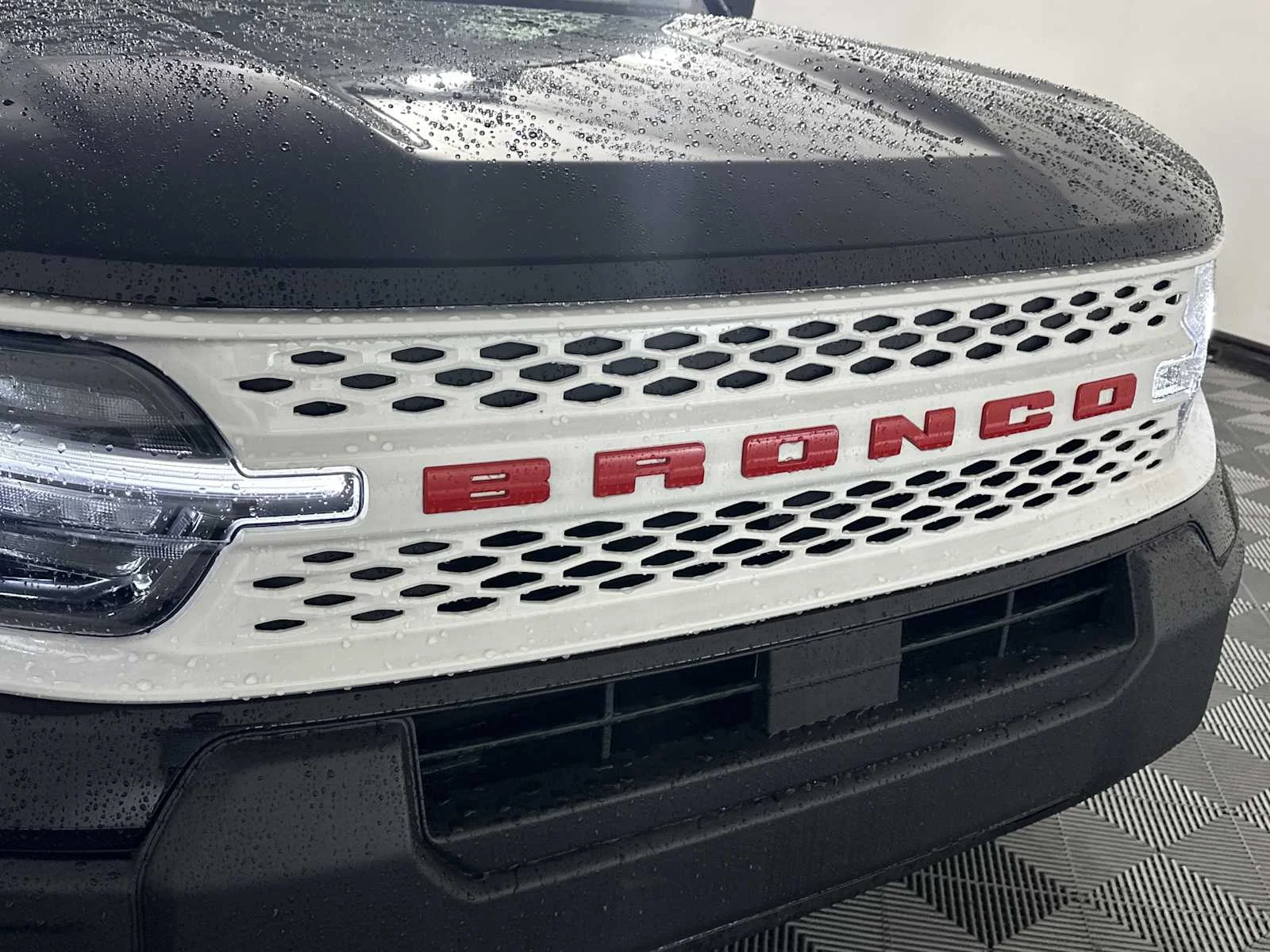 New 2025 Shadow Black Ford Heritage image 13