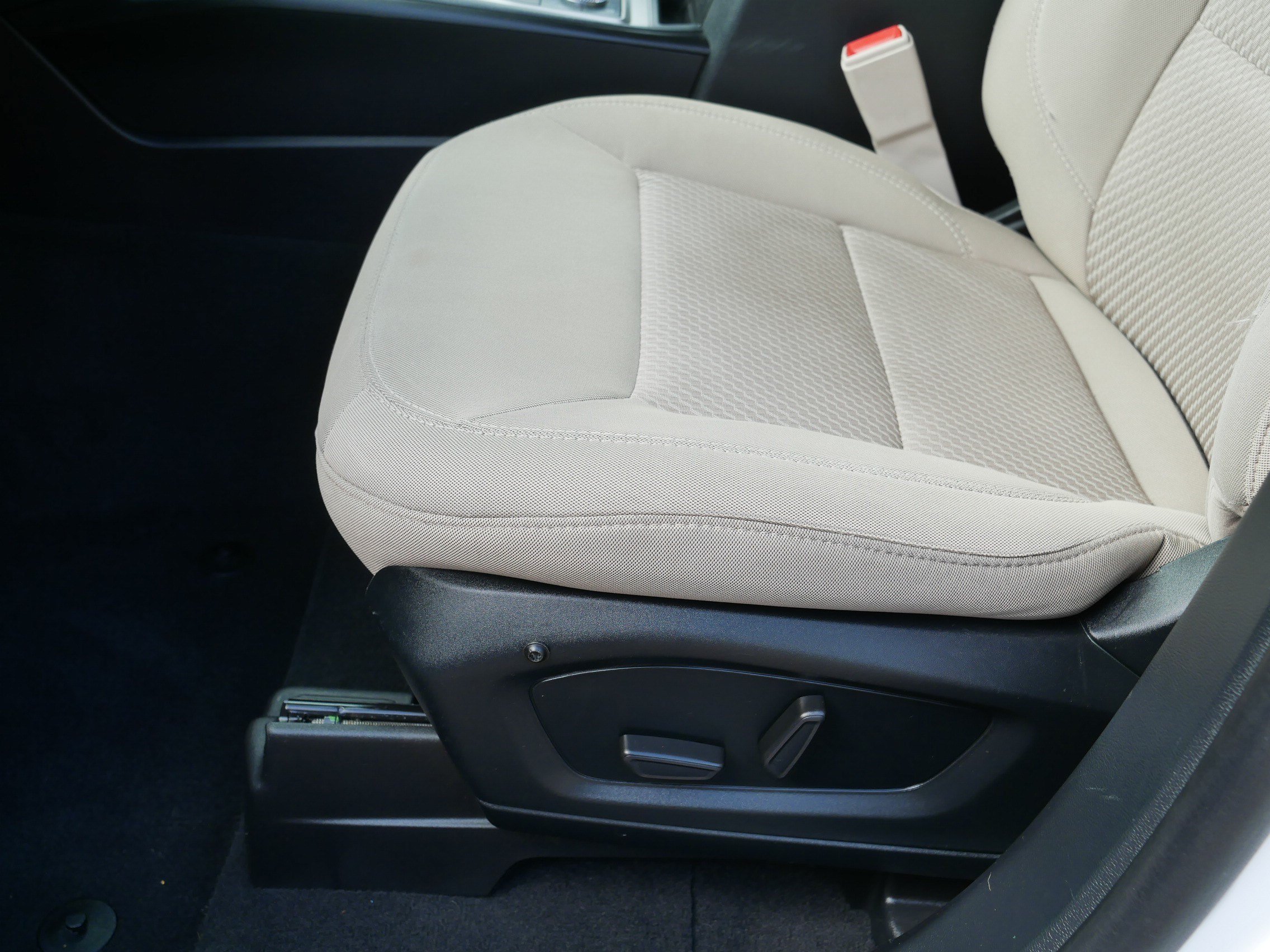 Used 2021 Oxford White Ford Base image 20