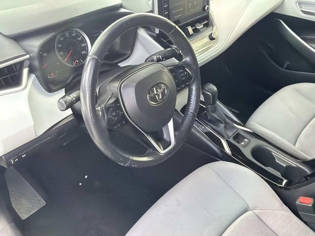 Used 2020 Silver Toyota SE image 29