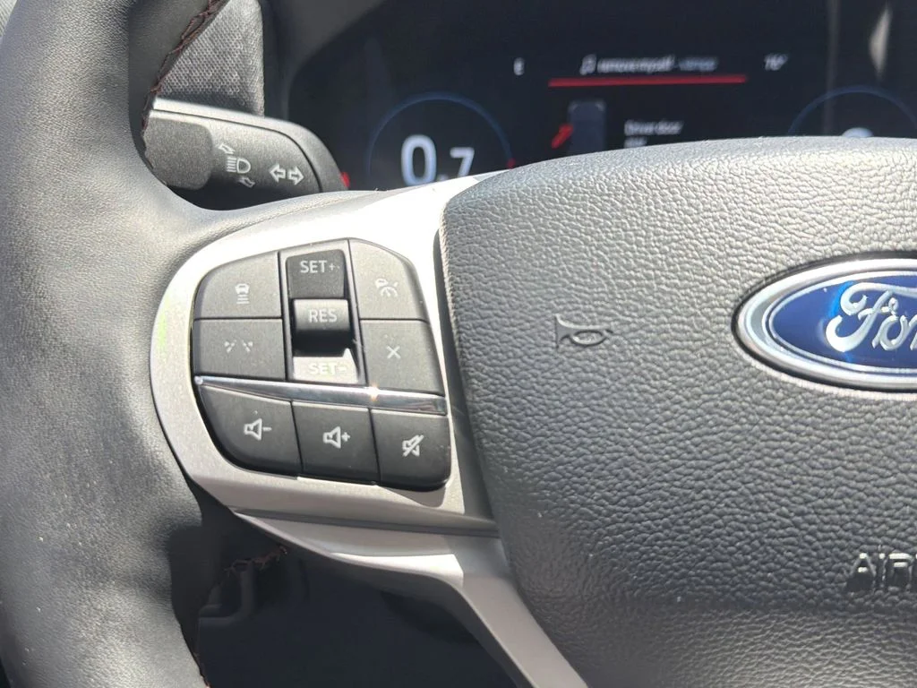 New 2026 Star White Metallic Tri-Coat Ford Active image 54