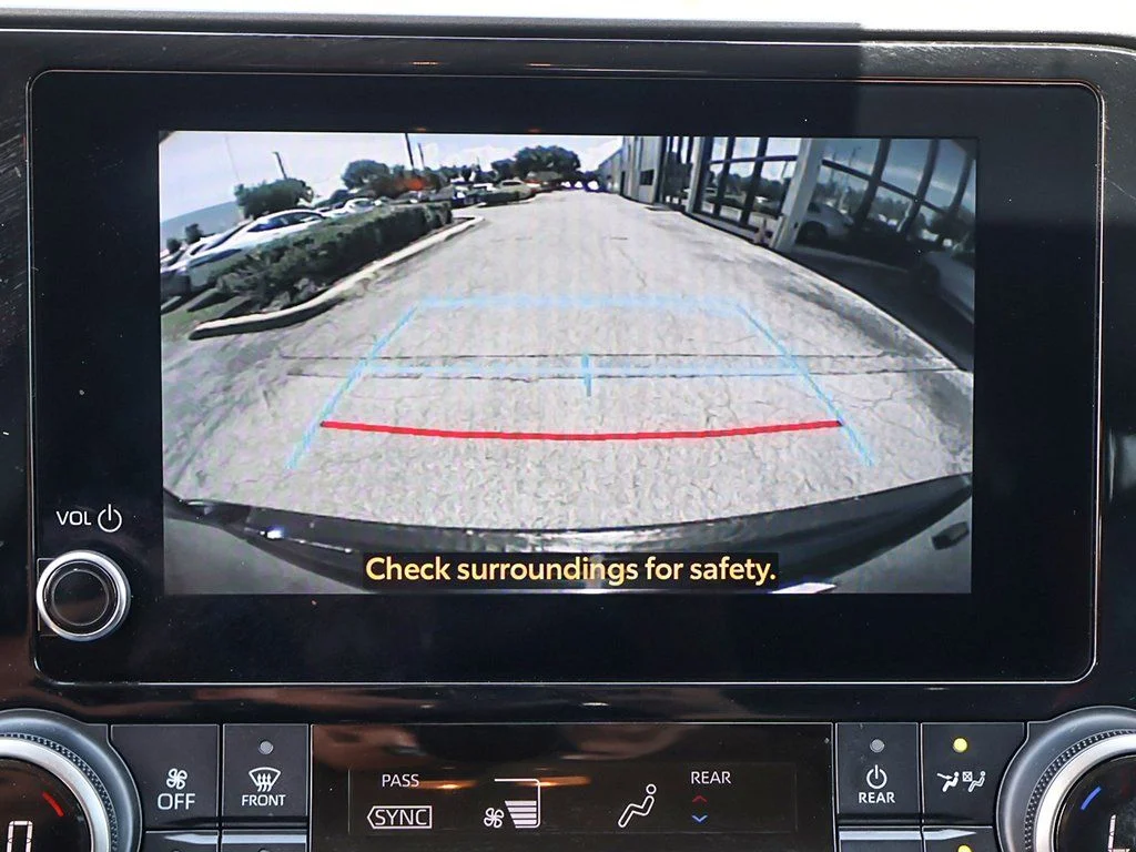 2024 Toyota Highlander LE - Photo 47
