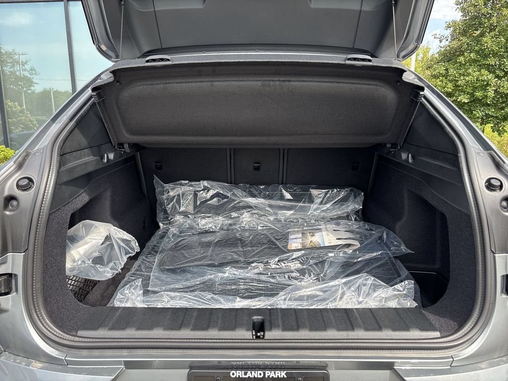 New 2026 Skyscraper Grey Metallic BMW xDrive28i image 24