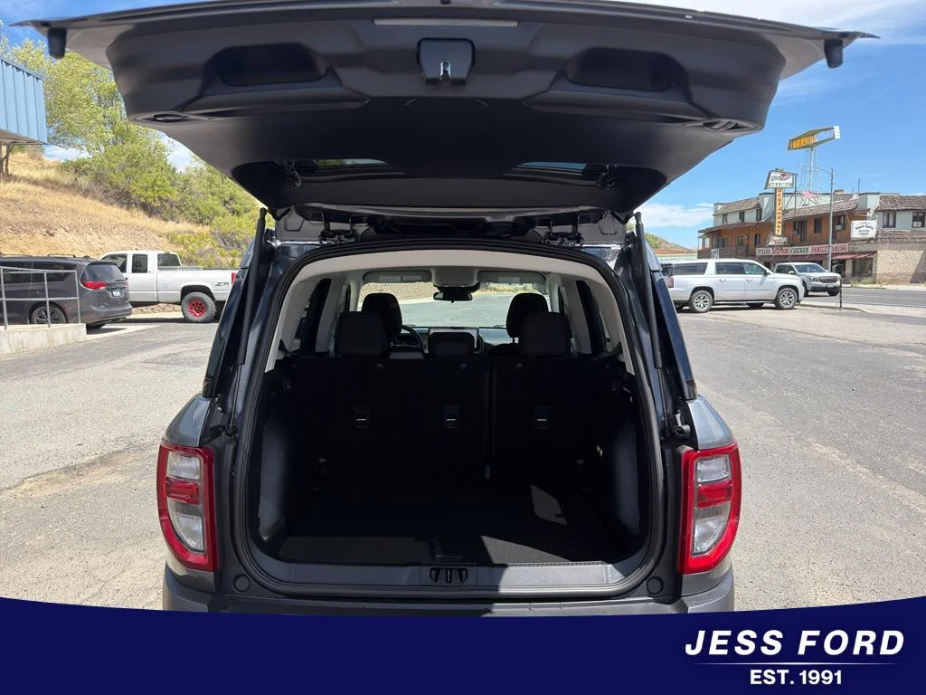 New 2026 Carbonized Gray Metallic Ford Big Bend® image 18