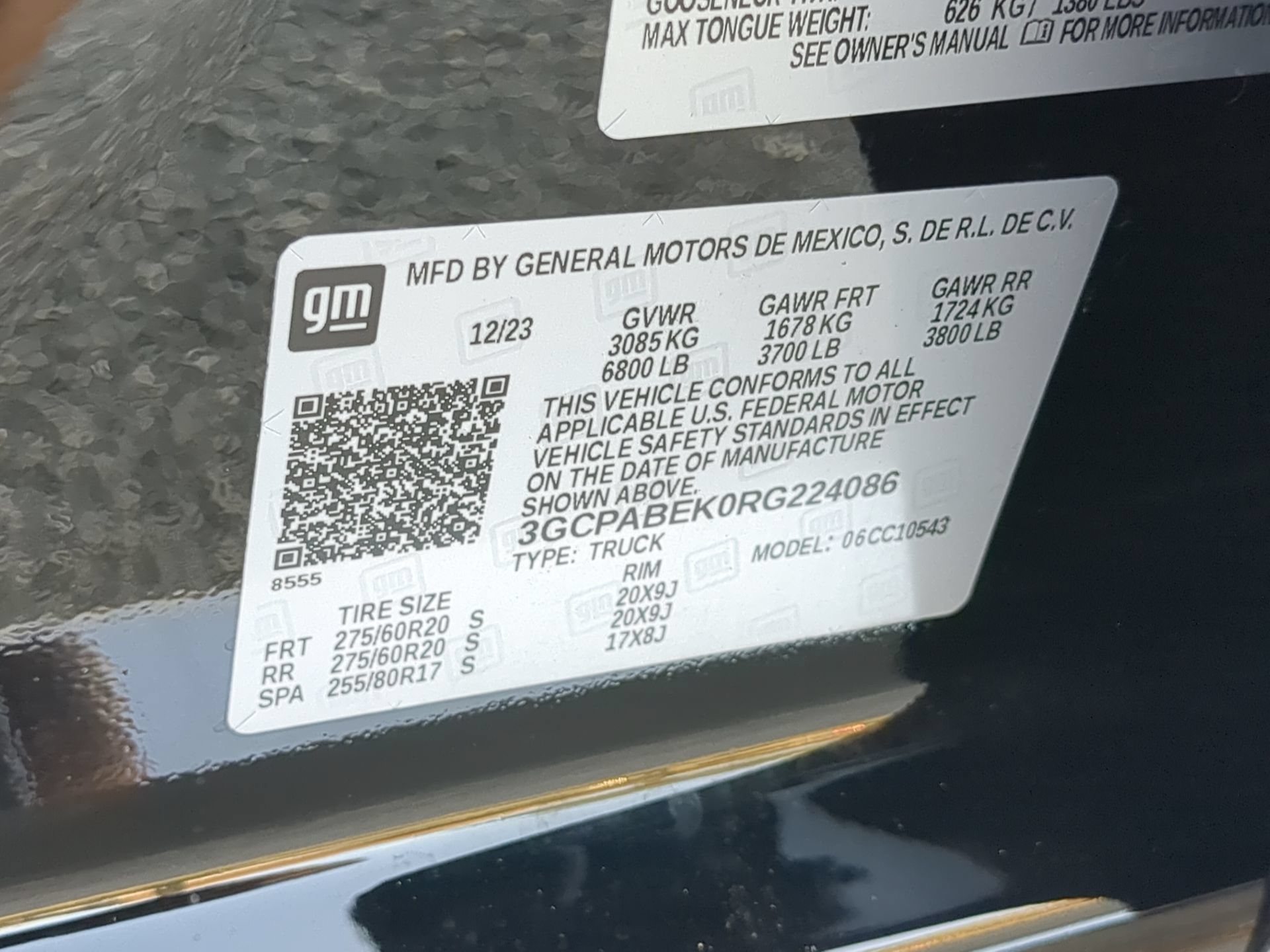 Used 2024 Black Chevrolet Custom Crew Cab Pickup image 69